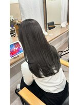 ローレン(Lolen.)&nbsp;ダークグレー　（福岡/レイヤー/顔周り/透明感カラー）