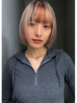 オーセン(Authen.) オレンジ×ホワイトベージュセクションカラーボブ