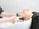 ヘアーサロン ラフリジー(Loufreasy)の写真/【リラックス&保湿】or【育毛促進&白髪ケア】悩みに合わせ選ぶヘッドスパ＊最新美容機器の体験も【代々木】