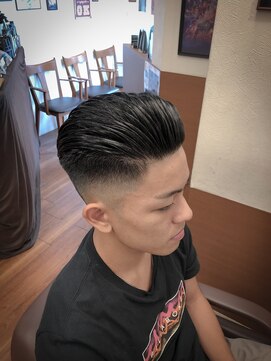 グルーマーズトウキョウ(GROOMER/S TOKYO) フェード オールバック 0.8mm 【HOMME HAIR ZERO伊藤】