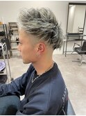 20代30代メンズ刈り上げフェードスタイルかき上げ短髪ワイルド