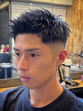 ビンゴ(BINGO) 1142黒髪アッシュブラックツーブロック刈り上げ短髪ショート