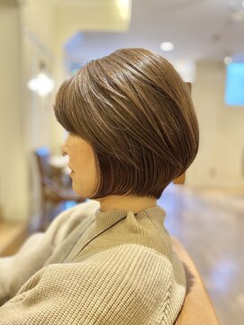 スニップ(Snip) 20代30代40代50代前下がり丸みくびれ骨格補正立体カット