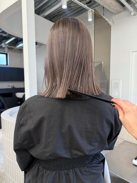 ステン(sten) 切りっぱなしミディアム/切りっぱなしボブ/ミルクティーベージュ