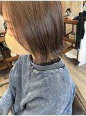 外ハネ切りっぱなしボブ×オーロラアッシュ