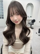 リッカ(LICCA)&nbsp;(licca内堀) ゆるく巻いても可愛い♪トレンドレイヤーカット