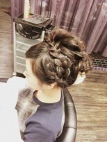 アクタノイドエット(acta noid etto)&nbsp;パーティーアップセットon編みこみアレンジ＃市場