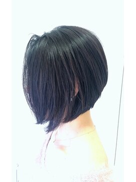 ノーマジーン(Norma jean) フィット感がキメ手のジェンダーレスな前下がりボブ！