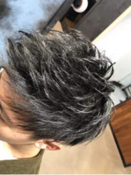 トンネルヘアー(Tunnel hair) ツーブロショート