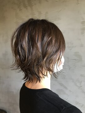 アトリエ ジェイディ(AtelierJ.D.) 外ハネ