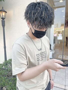 ラドンナアデッソ(LA.DONNA ADDESSO) ツイスト金メッシュ