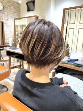 ネオリーブエム(Neolive em;) デザインカラー　コンパクトショート