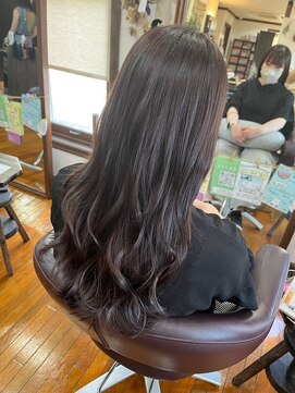 美容室 メザミー MESAMIES 暗めブラウンロングヘア巻き髪N.カラーサラツヤ髪