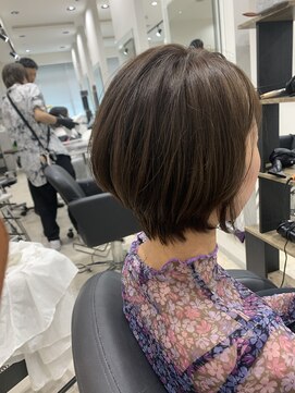 e.m.a プレミアムビューティーサロン 栄駅店(e.m.a PREMIUM BEAUTY SALON) 大人くびれショートカット