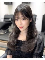 ワン バイ ジエクト(One by The Ect)&nbsp;【レイヤーロング】黒髪アッシュカラー似合わせカットフルバング