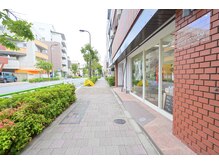キャンディ(Candy)の雰囲気（バリアフリー/駐輪場あり◎/西小山駅徒歩3分の路面店です！）