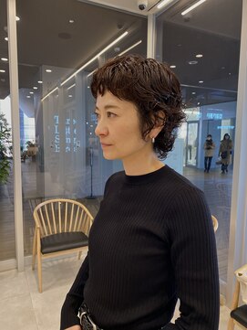 エクリジユウガオカ(equri Jiyugaoka) 【自由が丘】ショートウルフパーマ/10代/20代/30代