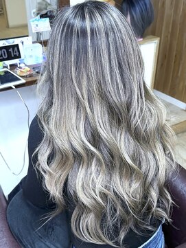 ブレイズヘアー(BLAZEhair) 【デザインチェンジ】ミルクティバレイヤージュ×ブリーチ２回