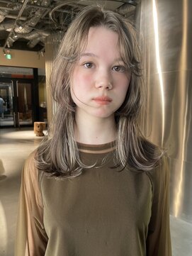 スクリーン(SCREEN) 黒髪カタログ/クラゲヘアー/オリーブグレー/元町