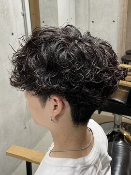 ブルニール 中崎町(BLEUNIR) 波巻きパーマ マッシュ 波巻きスパイラル ツイストスパイラル