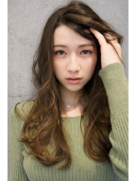 テラ(terra) くすみベージュ × 透け感ロング