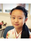 小学校卒業式の袴アップスタイル