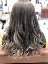 クアトログランシュ ひたちなか店(QUATRO×GranCieux)&nbsp;シルバーグレージュ