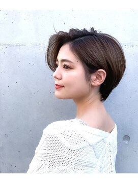 ホワイエ(Foyer) 大人ショート
