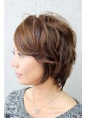 綺麗なサイドシルエット30代40代50代大人気くせ毛風ショート