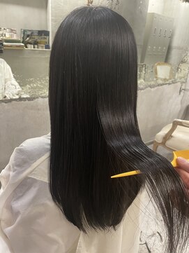 ロイジー(roijir) 【roijir 表参道】髪質改善トリートメント×ローレイヤー