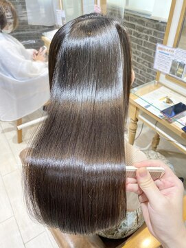 プラグ バイ ネオリーブ(plug by neolive) ピンクベージュ×髪質改善 [髪質改善/縮毛矯正]韓国mio26