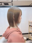 《era》 ブリーチなし グレーベージュ うる艶髪 みわ