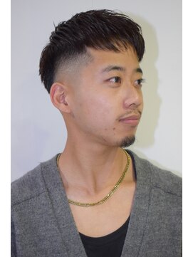 カーウォッシュバーバー(CARWASH BARBER) 束感ショートメンズパーマスキンフェードアッシュブラック1104