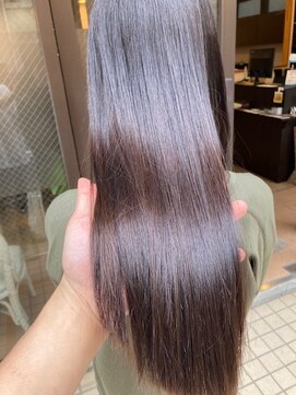 グランバイ アトリエドングリ(Grand × AtlierDonguri) お客様髪質改善データ1213(日照時間とヘアカラー)