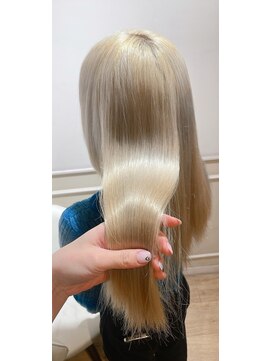 アルーシェ 新宿店(Alushe) ツヤ髪ミルクティー