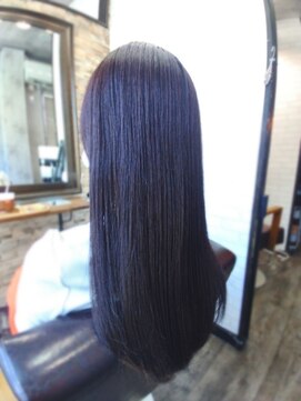 アトリエナガノ(atelier nagano) ニュアンスカラー/センターパート/ツヤ髪スタイル/ブルージュ