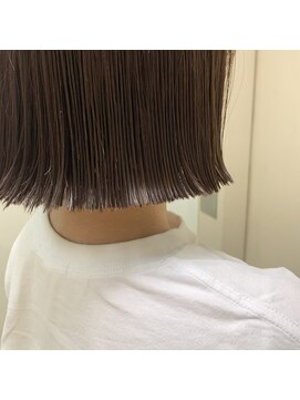 ハノン バイ リンクス 大宮(Hanon by LINKTH) ぱつっとボブ