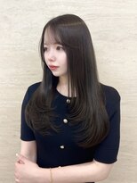 ヴェイナゴヤ(VEYY. nagoya) オリーブグレージュ/レイヤーカット/韓国ヘア/縮毛矯正/髪質改善