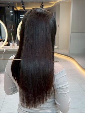 ロール 博多(Role) ミニウルフ黒染め髪質改善縮毛矯正酸性ストレートレイヤー/博多