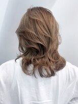 アイティーバイアルバム 藤沢店(IT by ALBUM)&nbsp;ウルフカットくびれミディ顔周りレイヤー似合わせカットba574841