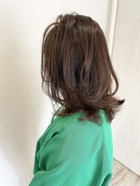 シキ(C key) 【ミディアムボブレイヤー】【高橋】