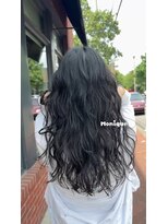 モニーク(Monique) ロングスパイラルウェーブ