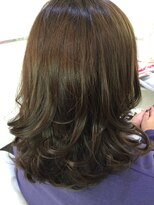 ヘアクラブリューズ フォアキングアンドクウィーン(HairClub RYU's for King&Queen) 外ハネ伸ばし中カール
