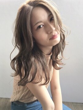 ファースト 仙台店(first) 大人かわいいカーキグレージュ