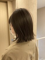 ブリス(VLISS)&nbsp;暗オリーブボブ＿クールショートエアリーミディ