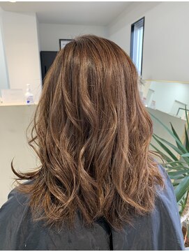 ロビィ 浦添店(LOBY) 白髪ぼかしヘア