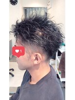 アミーコ(Amico)&nbsp;ソフトツイストパーマフェードツーブロック刈り上げメンズカット