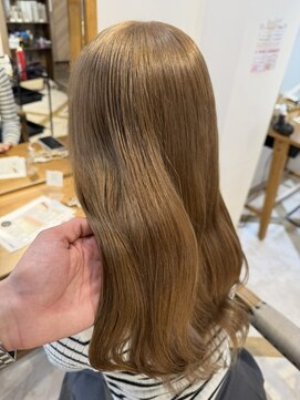 ラビスモア(Lovis moa) 切りっぱなしボブ/ピンクブラウン/エアリーロング/美髪のススメ