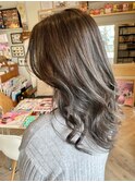 馴染ませハイライト×ダークグレージュ