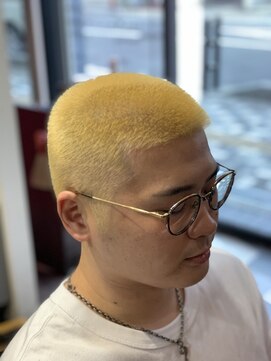 バーバーブロス(BAR BER bro's) 金髪ボウズ!!
